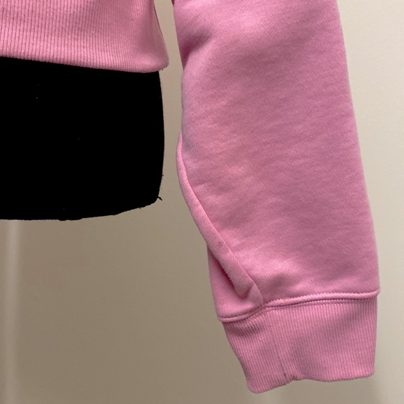 Guess Pink Cropped Crewneck Pullover Monogrammed Arms Sweater - Picture 16 of 16